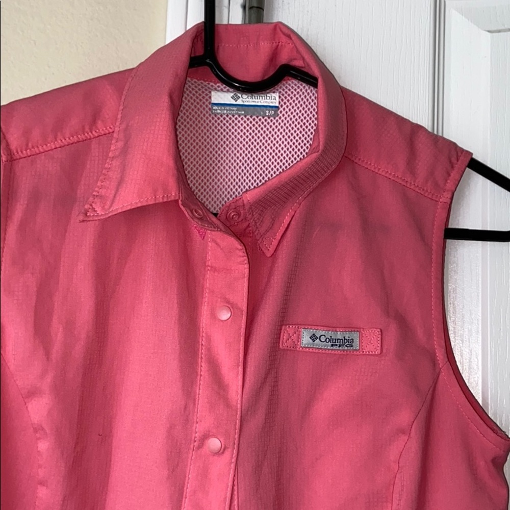 Sleeveless Columbia PFG shirt